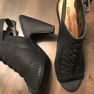 Cityclassified open toe heel sandal size 9